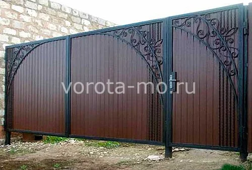 Распашные ворота для дачи 2000*3200