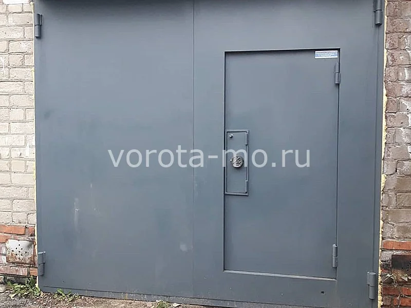 Гаражные ворота с калиткой 2250*2500