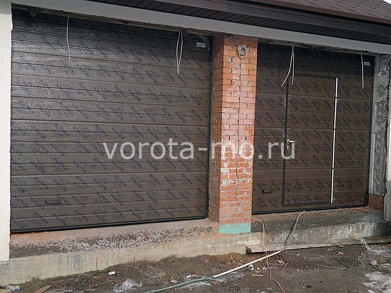 Гаражные ворота с калиткой 2750*3500