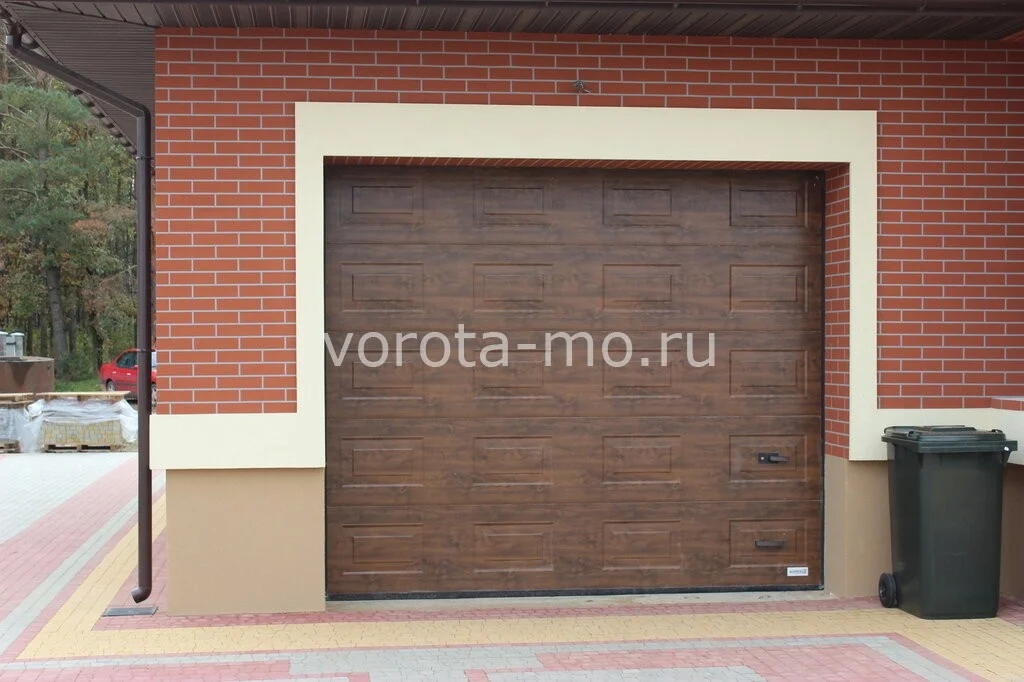 Секционные ворота 2500x3000