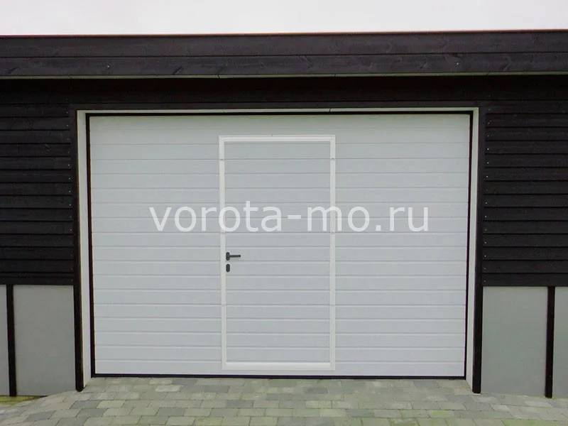 Секционные ворота с калиткой 2085*2500
