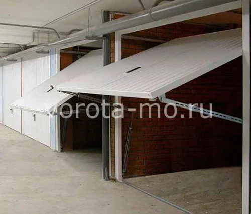 Гаражные ворота подъемные 2250*2250