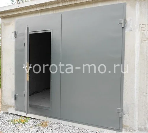 Гаражные ворота с калиткой 2750*2750
